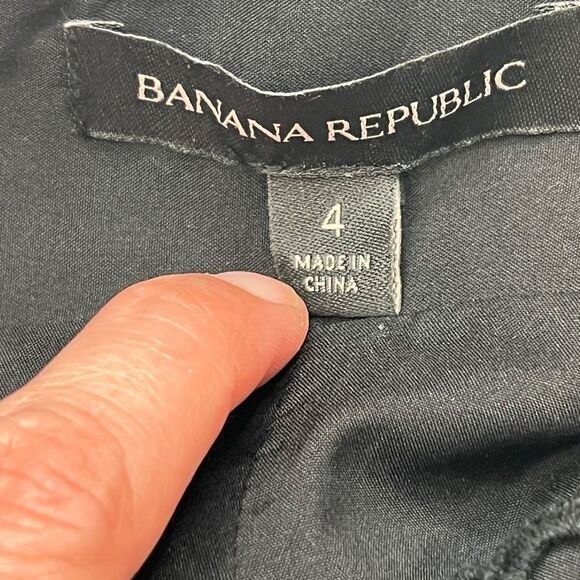 Banana Republic shorts Women's Black Eyelet Lace Shorts Size 4 - Picture 9 of 10